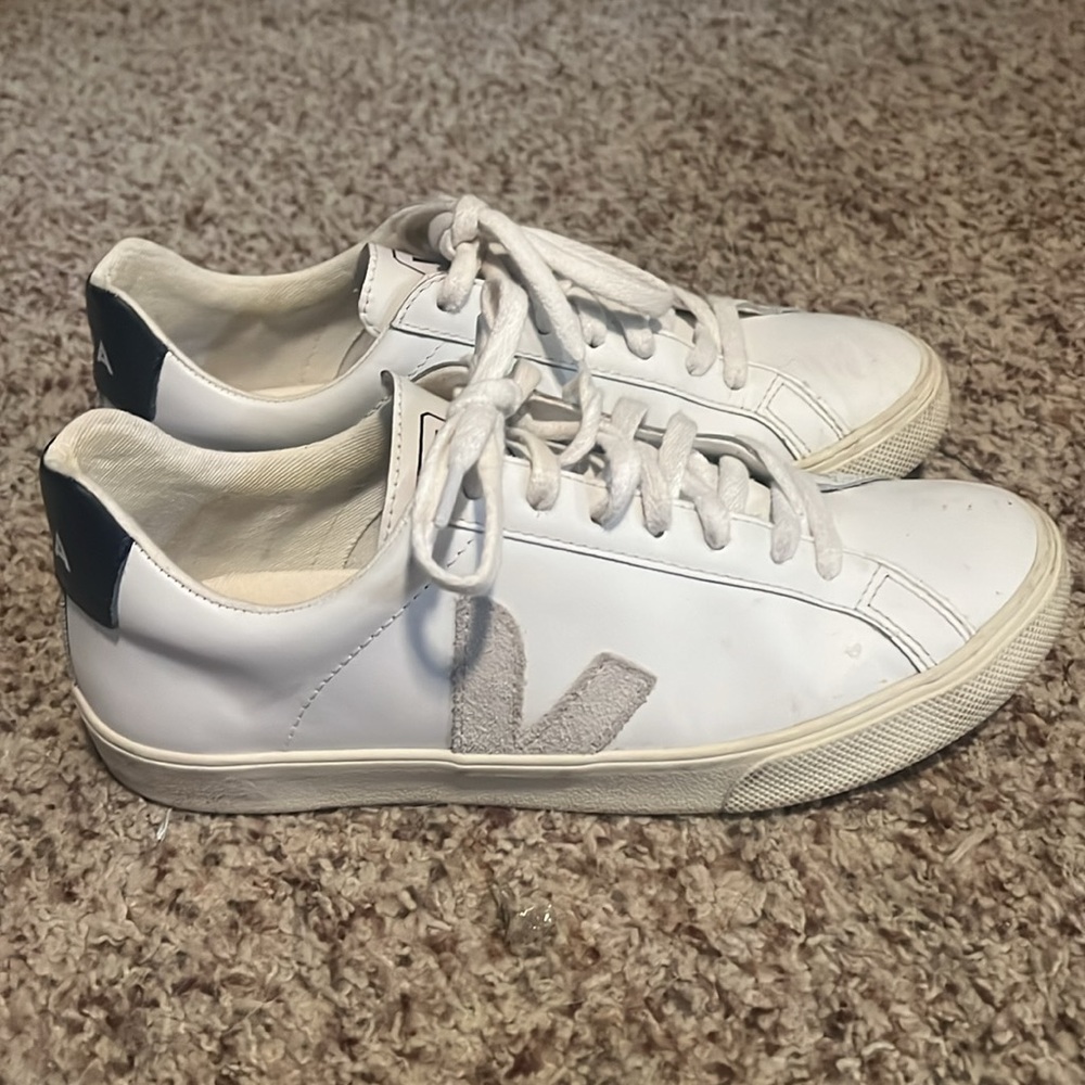 Veja Esplar Sneakers